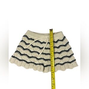 Zara Kids Scalloped Knit Shorts 2-3Y - Beige & Black Boutique